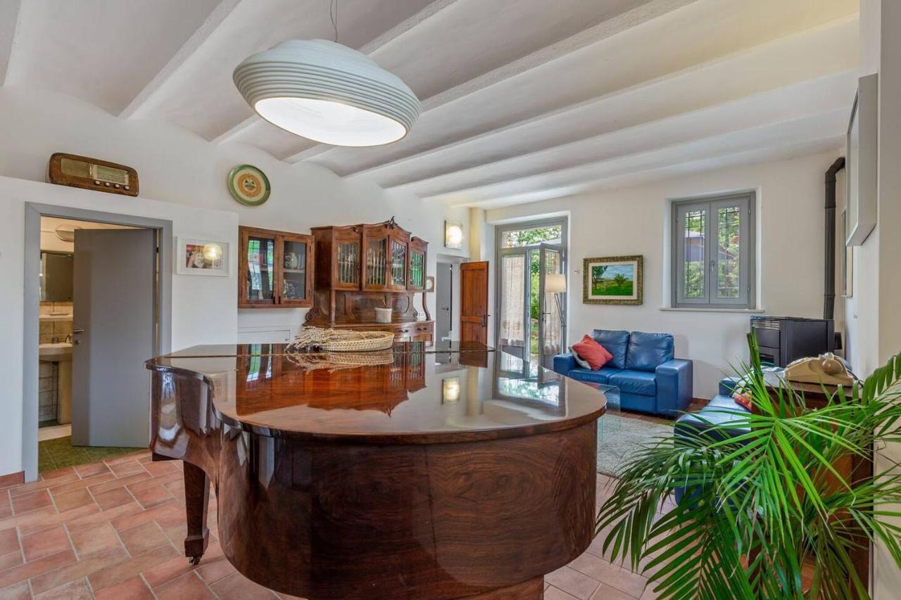 Grande Villa Storica Per Vacanze Con Giardino Privato E Piscina Ostra Exteriér fotografie