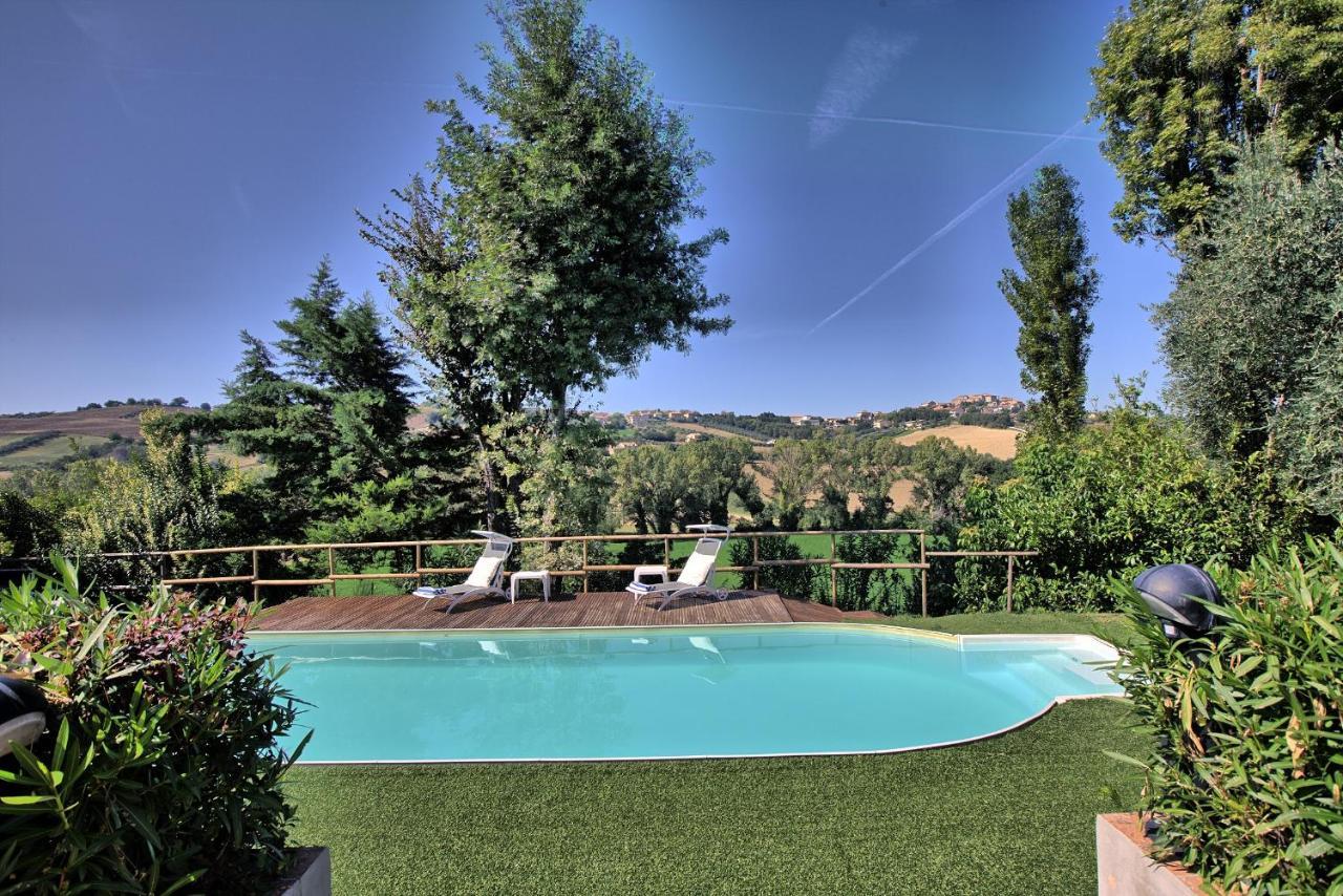 Grande Villa Storica Per Vacanze Con Giardino Privato E Piscina Ostra Exteriér fotografie