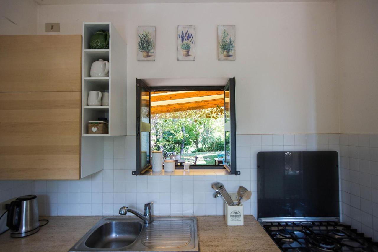 Grande Villa Storica Per Vacanze Con Giardino Privato E Piscina Ostra Exteriér fotografie