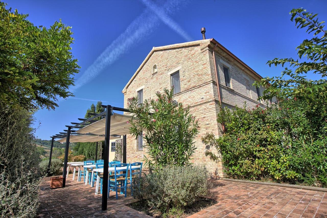 Grande Villa Storica Per Vacanze Con Giardino Privato E Piscina Ostra Exteriér fotografie