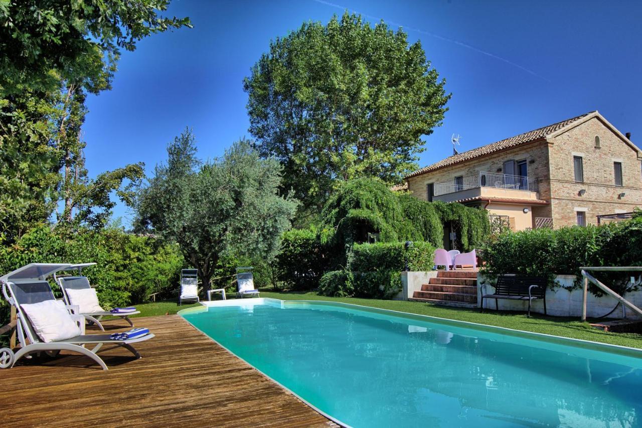 Grande Villa Storica Per Vacanze Con Giardino Privato E Piscina Ostra Exteriér fotografie