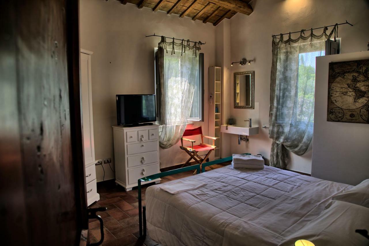 Grande Villa Storica Per Vacanze Con Giardino Privato E Piscina Ostra Exteriér fotografie