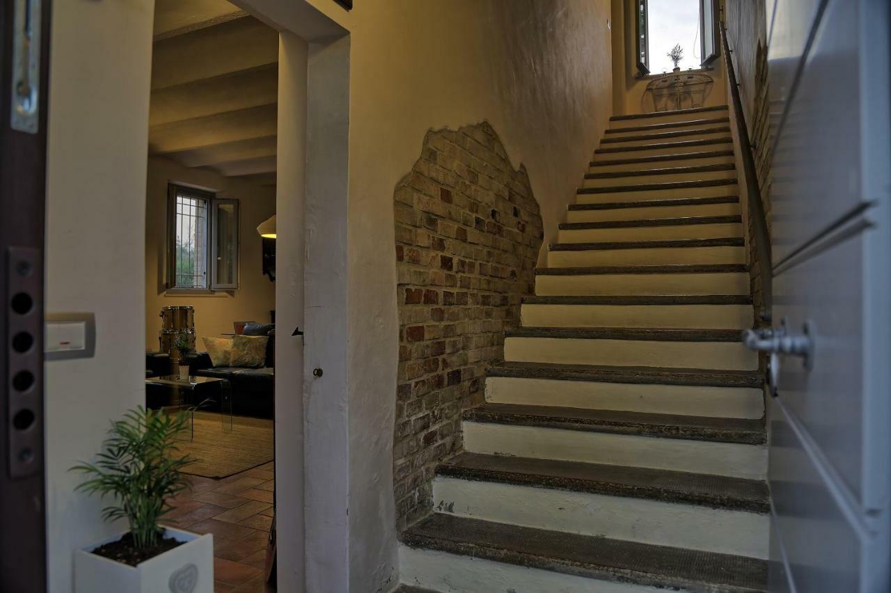 Grande Villa Storica Per Vacanze Con Giardino Privato E Piscina Ostra Exteriér fotografie