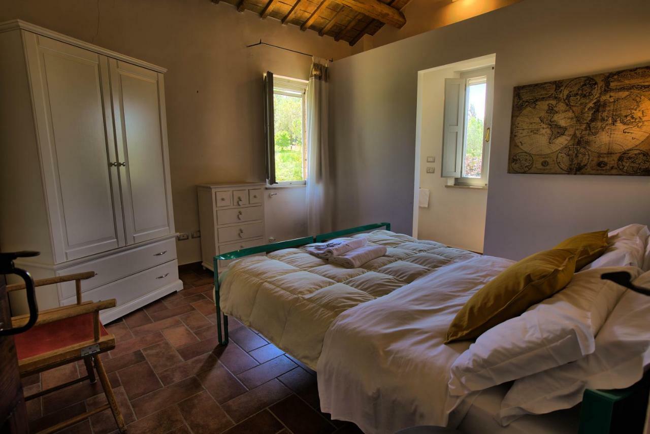 Grande Villa Storica Per Vacanze Con Giardino Privato E Piscina Ostra Exteriér fotografie